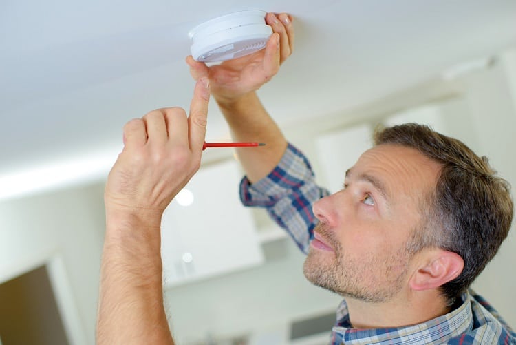Can Humidity Set Off a Smoke Alarm? Get Ready to Take Notes